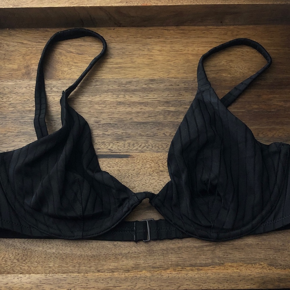 aerie Black Ribbed Underwire Bikini Top